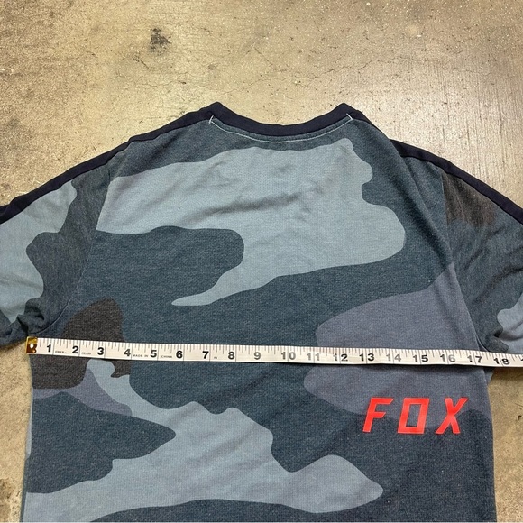 Fox Men's Camouflage T-Shirt - Gray and Black - Picture 6 of 8